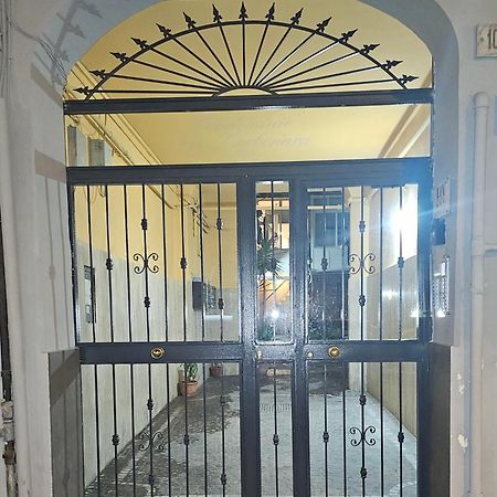 B&B Miriam Napoli Ngoại thất bức ảnh