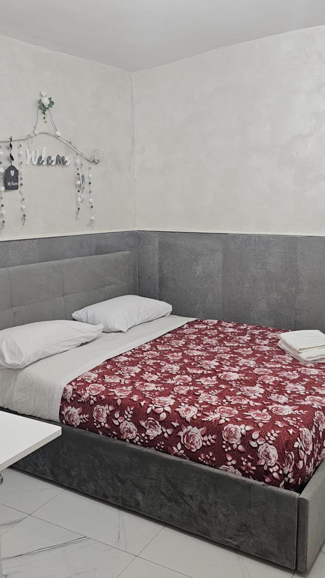 B&B Miriam Napoli Ngoại thất bức ảnh