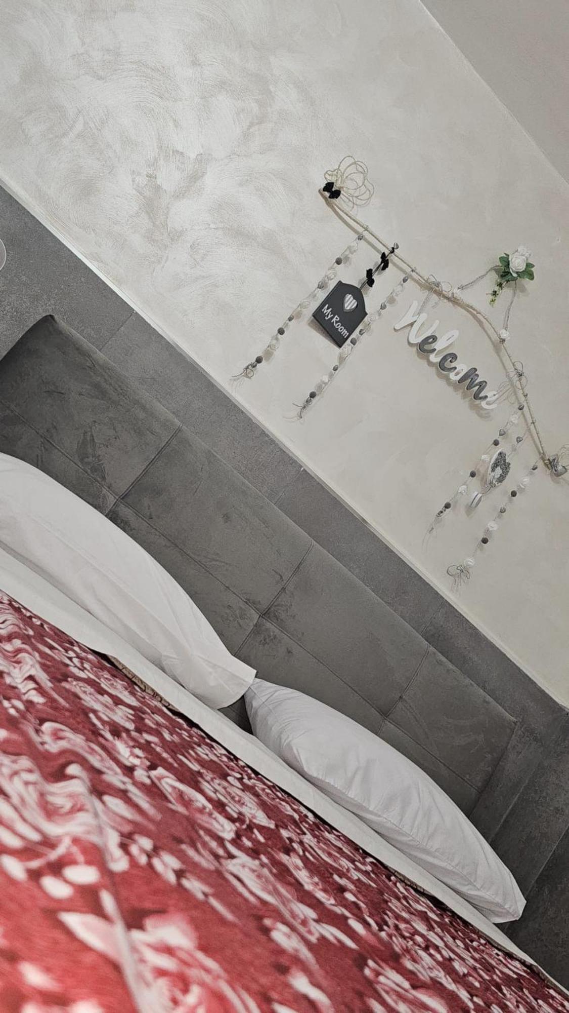 B&B Miriam Napoli Ngoại thất bức ảnh