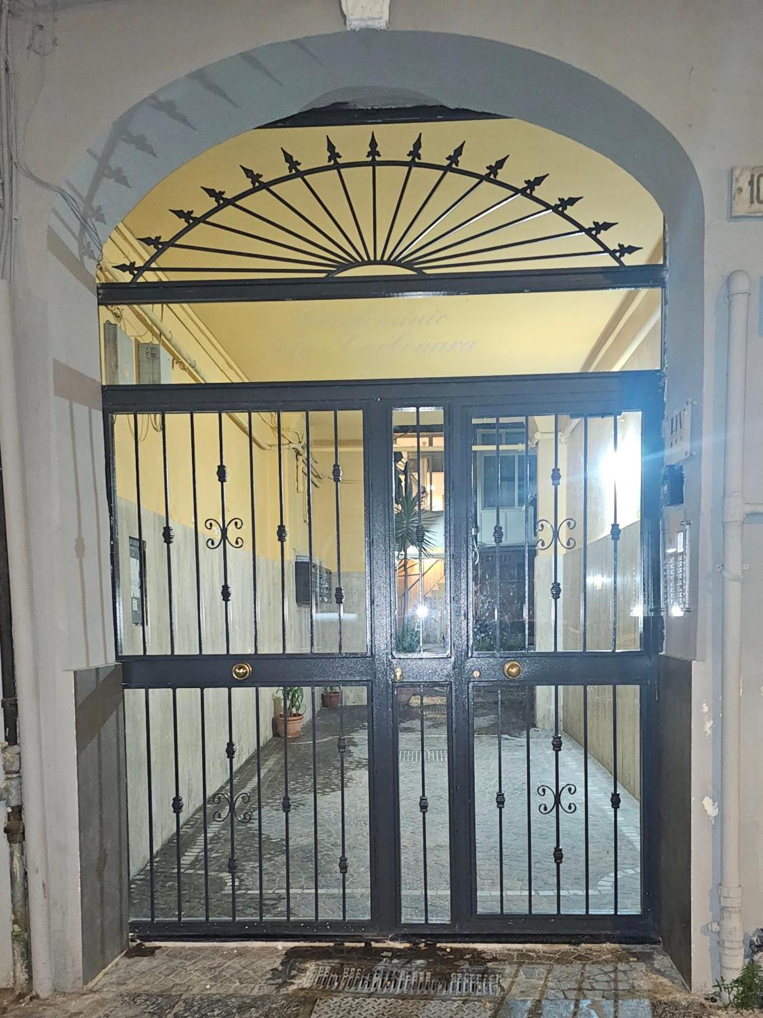 B&B Miriam Napoli Ngoại thất bức ảnh